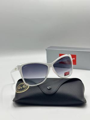 Ray-Ban Beyaz İthal Kadın Güneş Gözlük G3314-EMN
