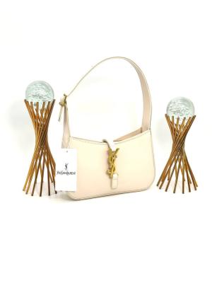 YVES SAINT LAURENT LE 5 Â 7 SHOULDER BAGS PUDRA Pudra
